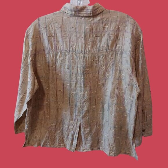 Chicos Design Vtg Beige Textured Button-Up Shirt  Lightweight Women Size 1 - Picture 2 of 7